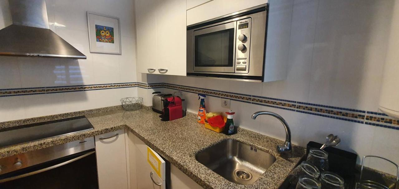 Apartamento Con Jardin Y Piscina Apartment *